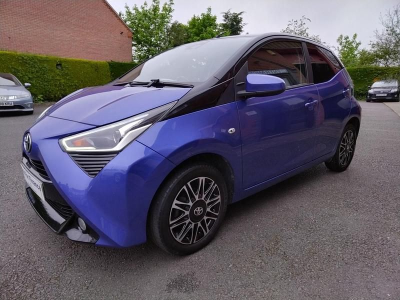 Used Toyota Aygo X-clusiv 2019 Blue Hatchback