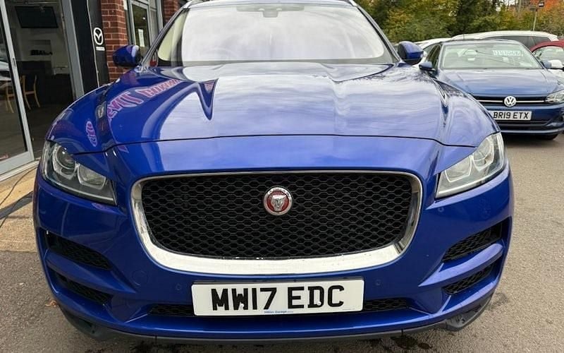 Usado Jaguar F-Pace Prestige 179 HP (131 kW) 2020 SUV