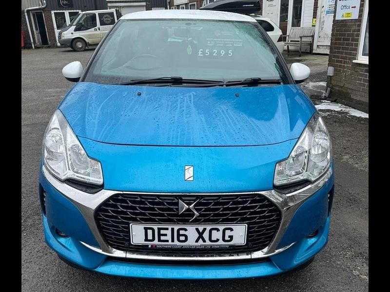 Used DS Automobiles DS3 Elegance 2016 Blue Hatchback