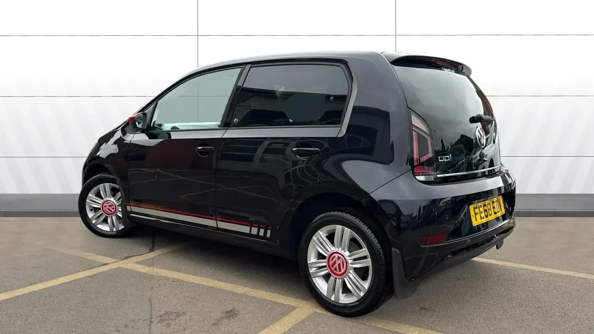 Begagnad VW up! Beats 75 HK (55 kW) 2018 Svart Halvkombi