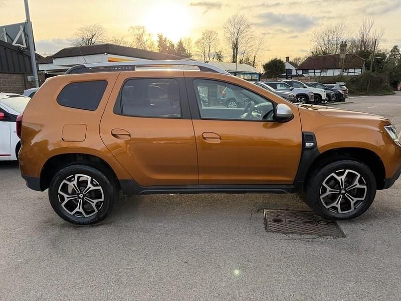 Used Dacia Duster Prestige 115 HP (84 kW) 2018 Orange SUV