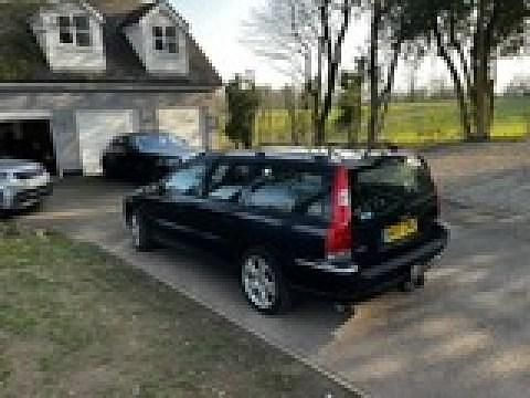 Used Volvo V70 SE 2007 Blue Estate