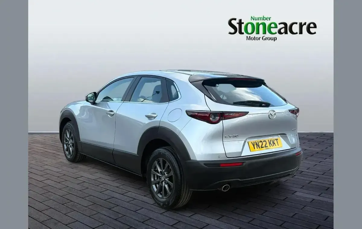 Käytetty Mazda CX-30 120 HP (88 kW) 2022 Hopea Katumaasturi