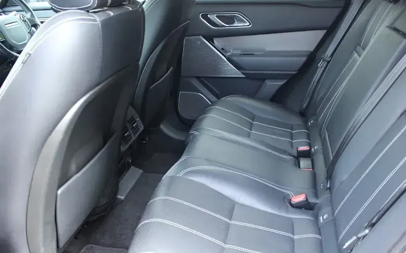 Used Land Rover Range Rover Velar SE 241 HP (177 kW) 2018 Silver SUV