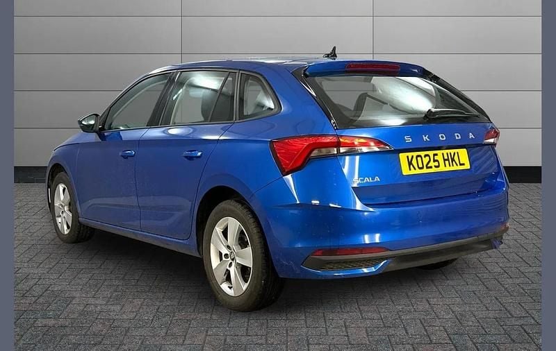 Used Skoda Scala SE 113 HP (83 kW) 2025 Race blue metallic Hatchback