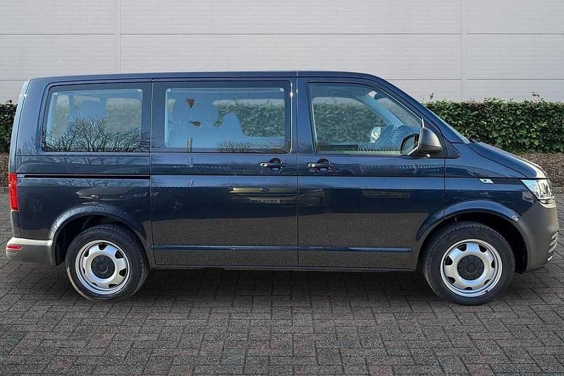 Used VW Shuttle S 110 HP (80 kW) 2022 Starlight blue MPV