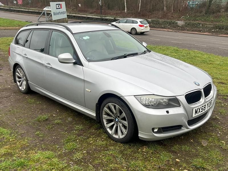 Silver Used 2008 BMW 320 Estate | £2,500 (Fair price) - Image 1/4