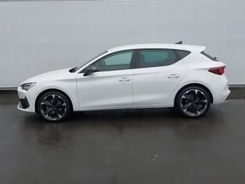 Used Cupra Leon 150 HP (110 kW) 2023 White Hatchback