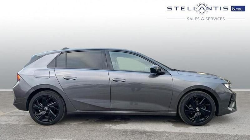 Used Vauxhall Astra S 128 HP (94 kW) 2024 Black Hatchback