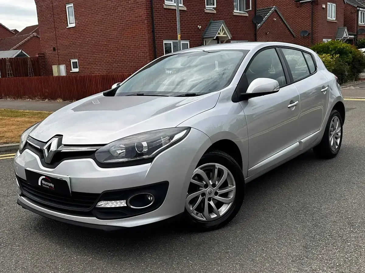 Used Renault Mégane Expression+ 2015 Silver Hatchback