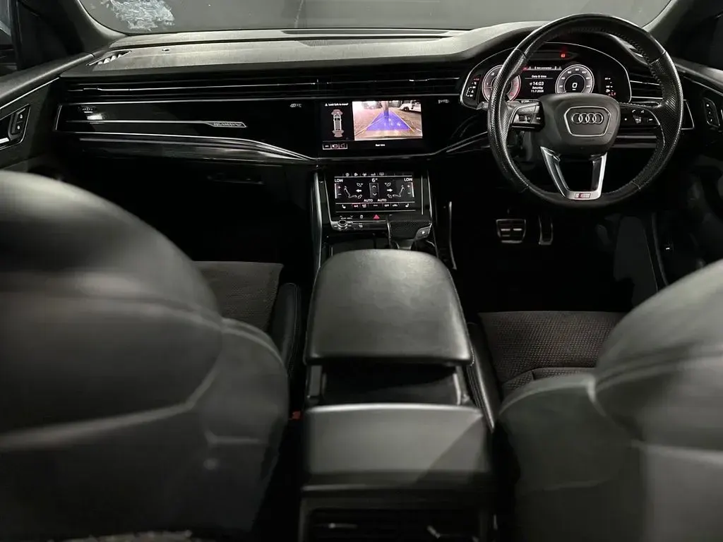 Used Audi Q8 S-Line 286 HP (210 kW) 2018 Grey SUV