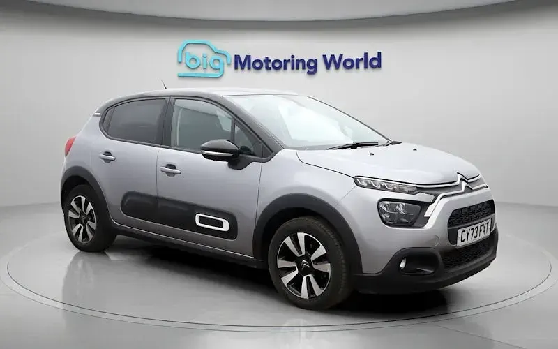 Usado Citroën C3 PureTech 110 HP (80 kW) 2023 Cinzento Citadino