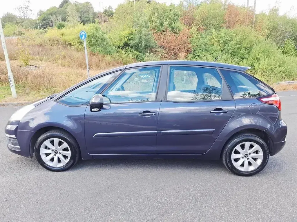 Used Citroën C4 Picasso 110 HP (80 kW) 2012 Purple MPV