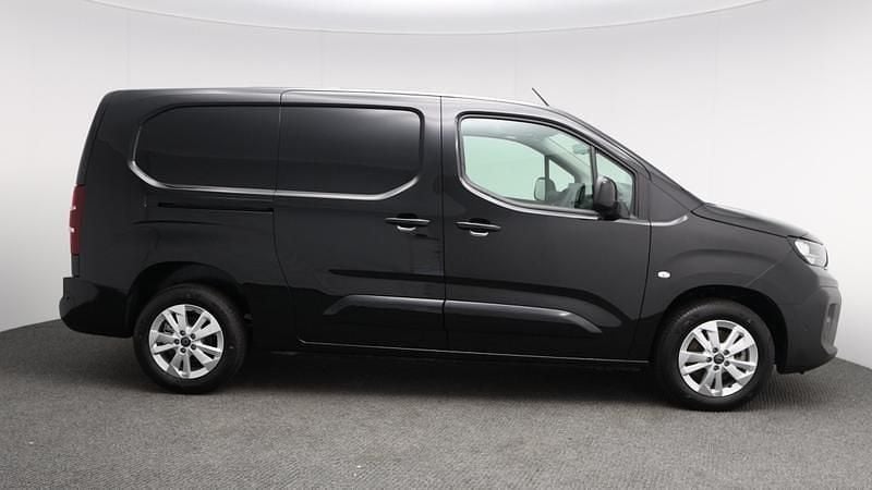 New Peugeot Partner 101 HP (74 kW) 2025 Black MPV
