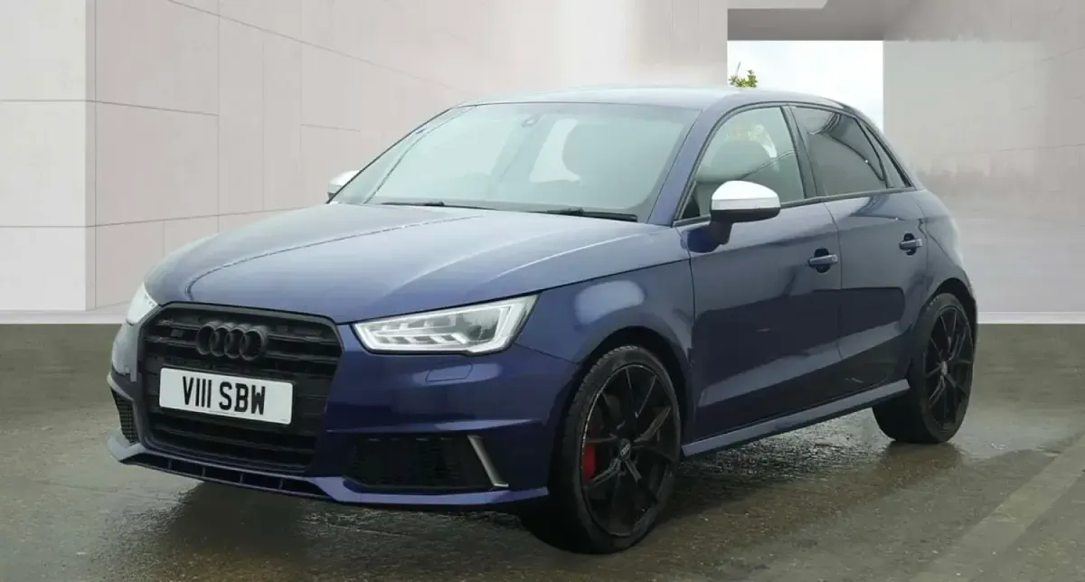 Used Audi A1 Advanced 256 HP (188 kW) 2014 Blue Hatchback