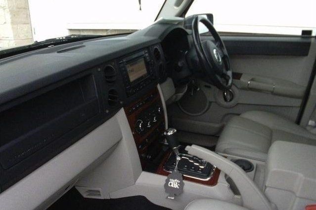 Used Jeep Commander 215 HP (158 kW) 2006 SUV