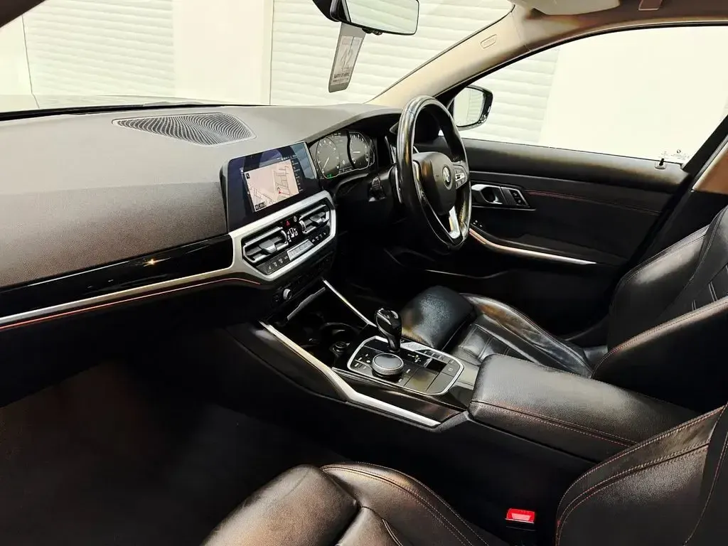 Used BMW 320 Sport Line 184 HP (135 kW) 2020 Grey Sedan