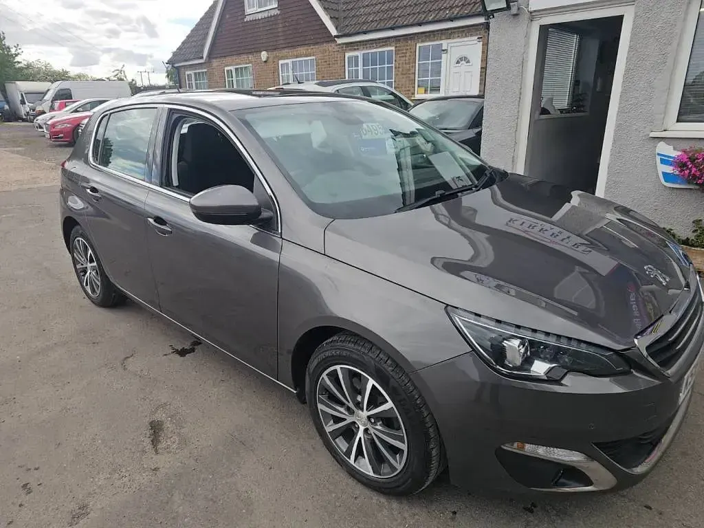 Used Peugeot 308 Allure 120 HP (88 kW) 2016 Grey Hatchback