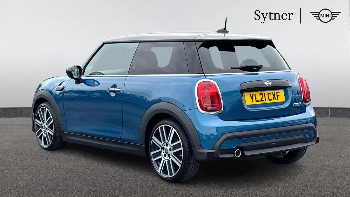 Used Mini Cooper Exclusive 136 HP (100 kW) 2021 Blue Hatchback