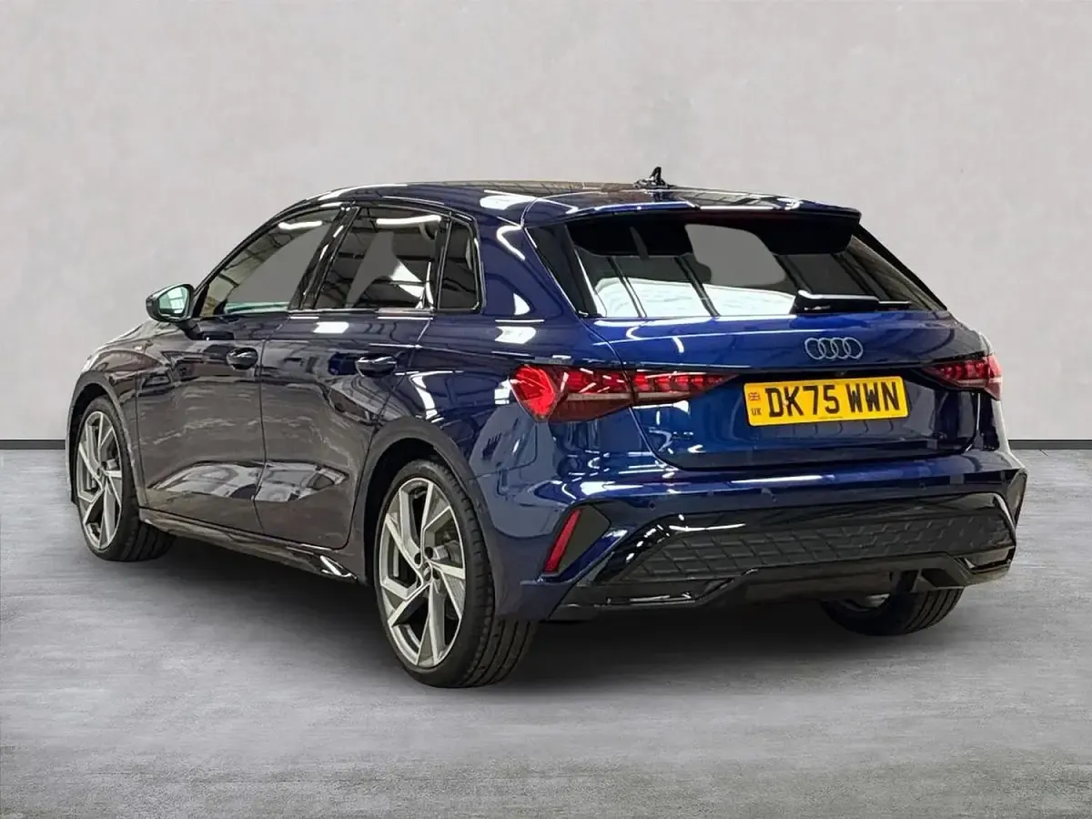 Used Audi A3 Sportback Black Edition 150 HP (110 kW) 2025 Blue Hatchback