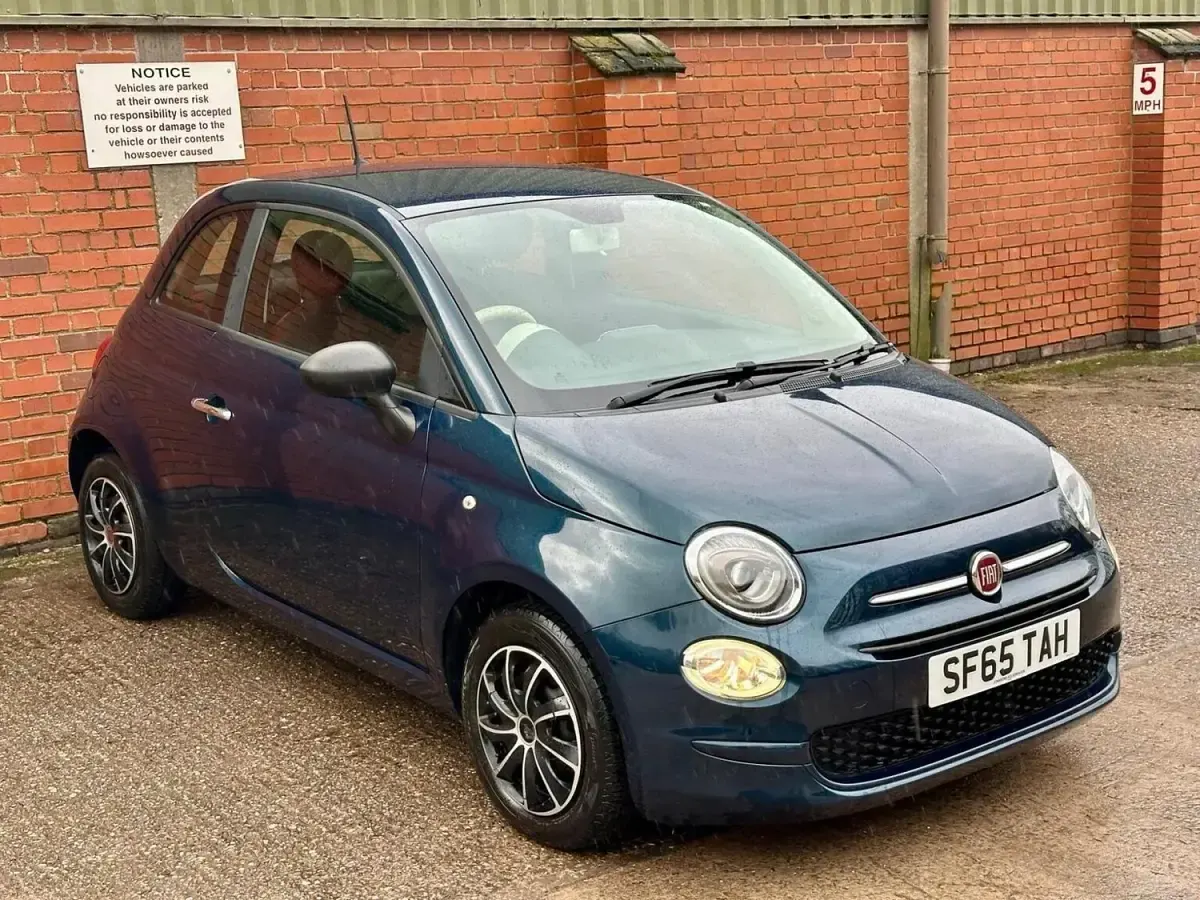 Usado Fiat 500 Pop 69 CV (50 kW) 2016 Azul Utilitario