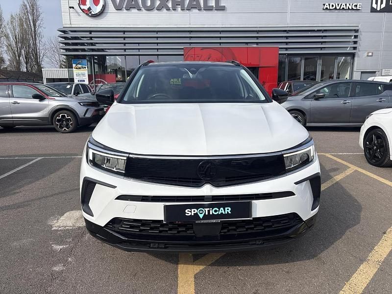 Used Vauxhall Grandland X GS Line 128 HP (94 kW) 2022 White SUV