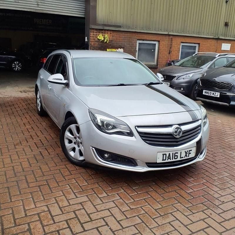 Silver Used 2016 Vauxhall Insignia SRi Estate | £4,995 (Fair price) - Image 1/4