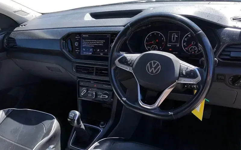 Usado VW T-Cross SE 110 CV (80 kW) 2023 SUV