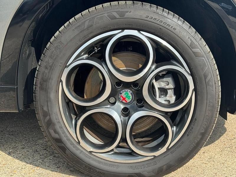 Used Alfa Romeo Tonale Ti 276 HP (202 kW) 2024 Grey SUV