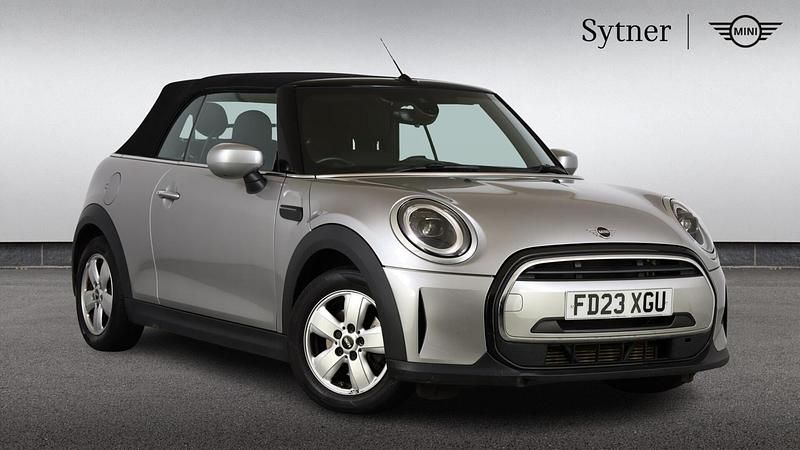 Silver Used 2023 Mini Cooper Classic Hatchback | £20,000 (Fair price) - Image 1/4
