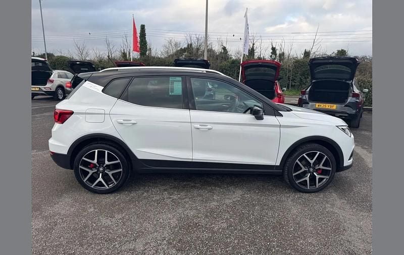 Used Seat Arona FR 108 HP (79 kW) 2021 White SUV
