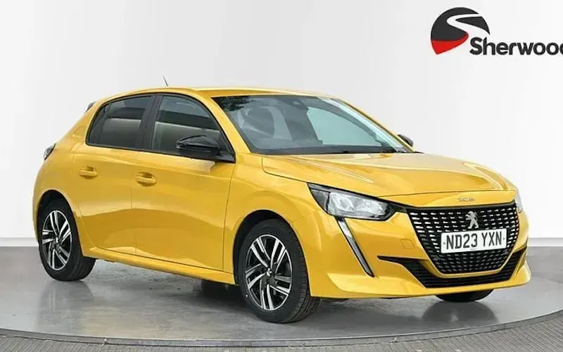 Used Peugeot 208 Active+ 102 HP (75 kW) 2023 Hatchback