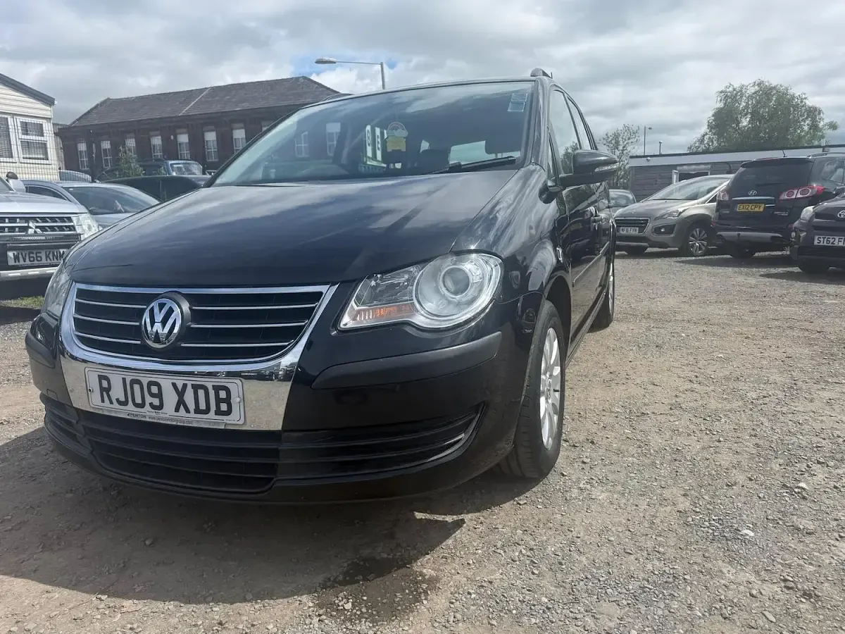 Used VW Touran S 105 HP (77 kW) 2009 Black MPV