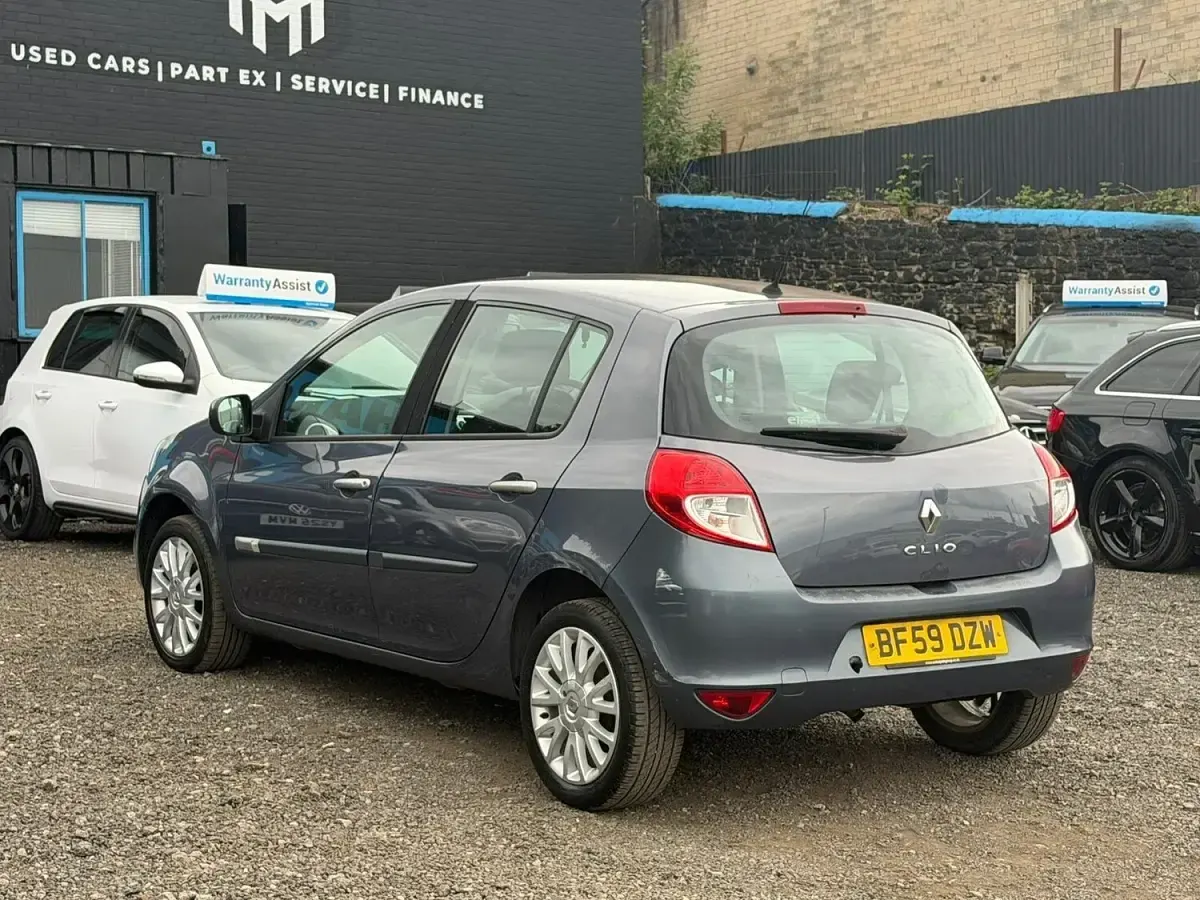 Used Renault Clio II Dynamique 2009 Blue Hatchback