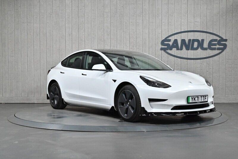 White Used 2021 Tesla Model 3 Standard Range Sedan | £17,499 (Fair price) - Image 1/4