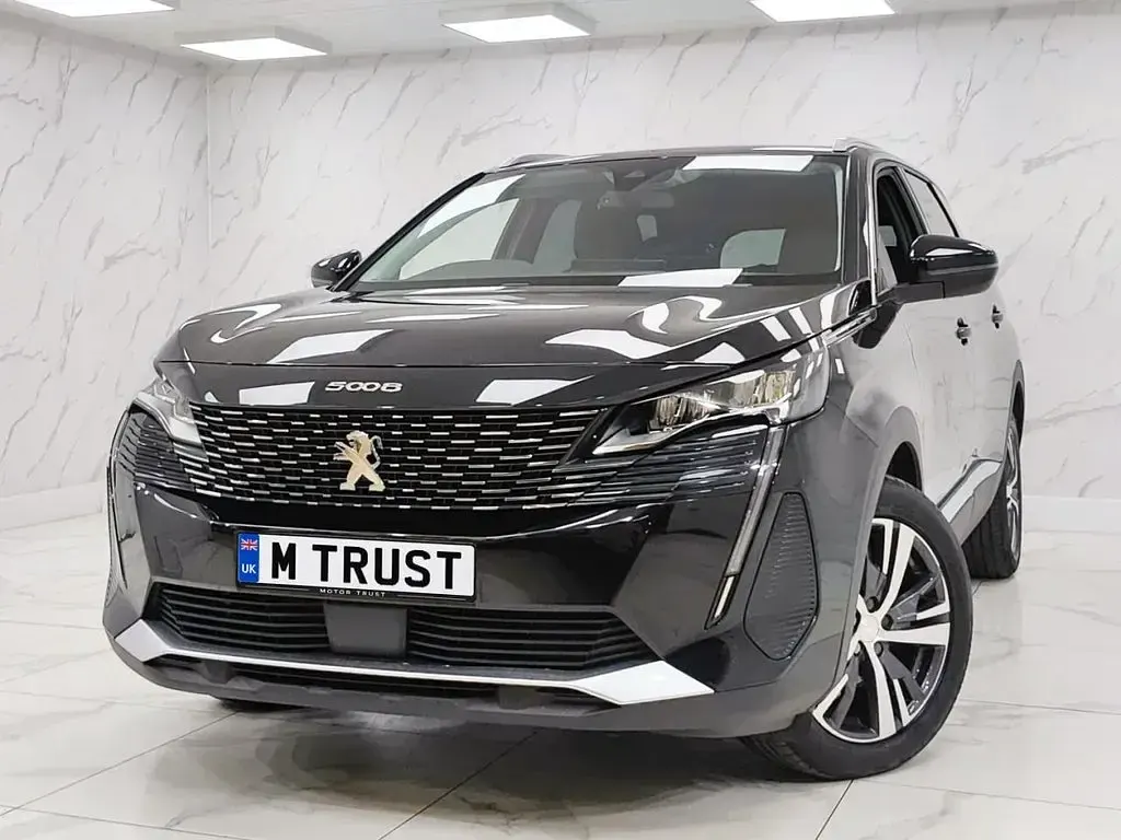Used Peugeot 5008 Allure+ 130 HP (95 kW) 2022 Black SUV