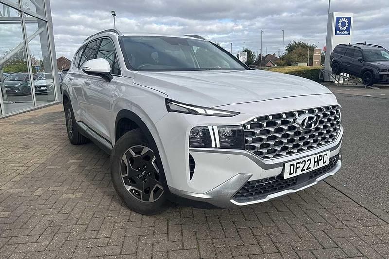 White Used 2022 Hyundai Santa Fe Premium SUV | £27,791 (Good price) - Image 1/4