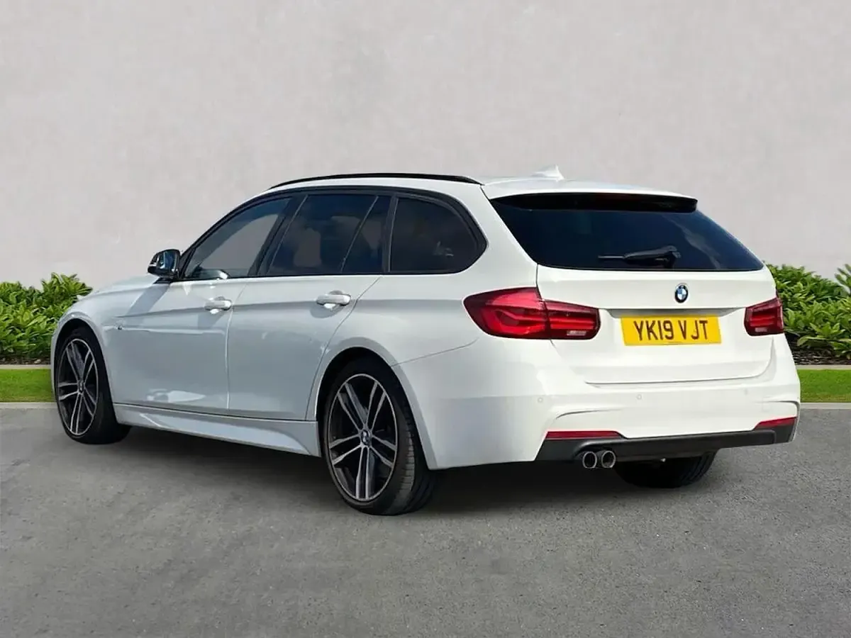 Used BMW 320 M Sport 2019 White Estate