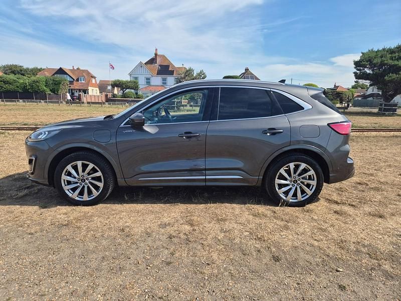 Magnetic grey metallic Used 2024 Ford Kuga Vignale SUV | £32,995 - Image 1/2