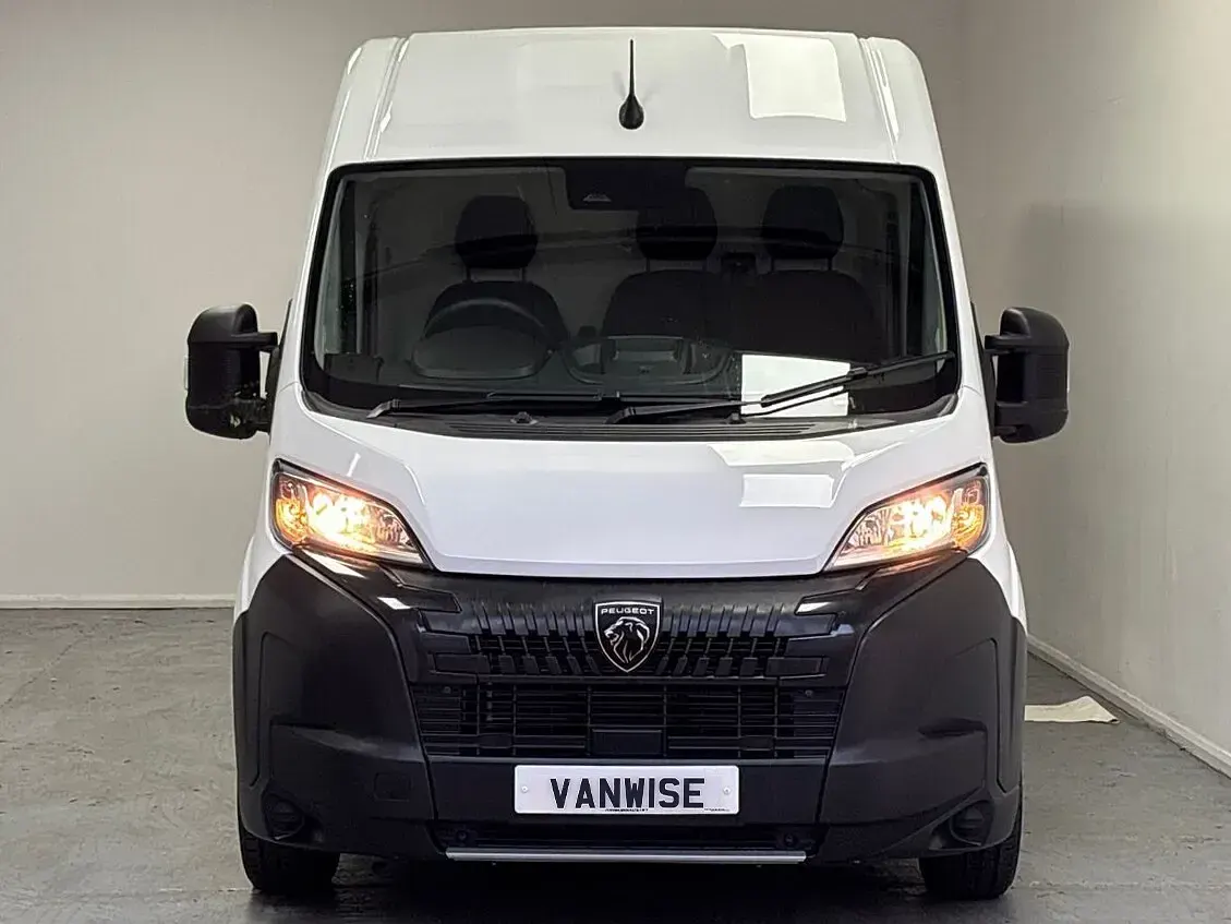 New Peugeot Boxer 140 HP (102 kW) 2025 Van