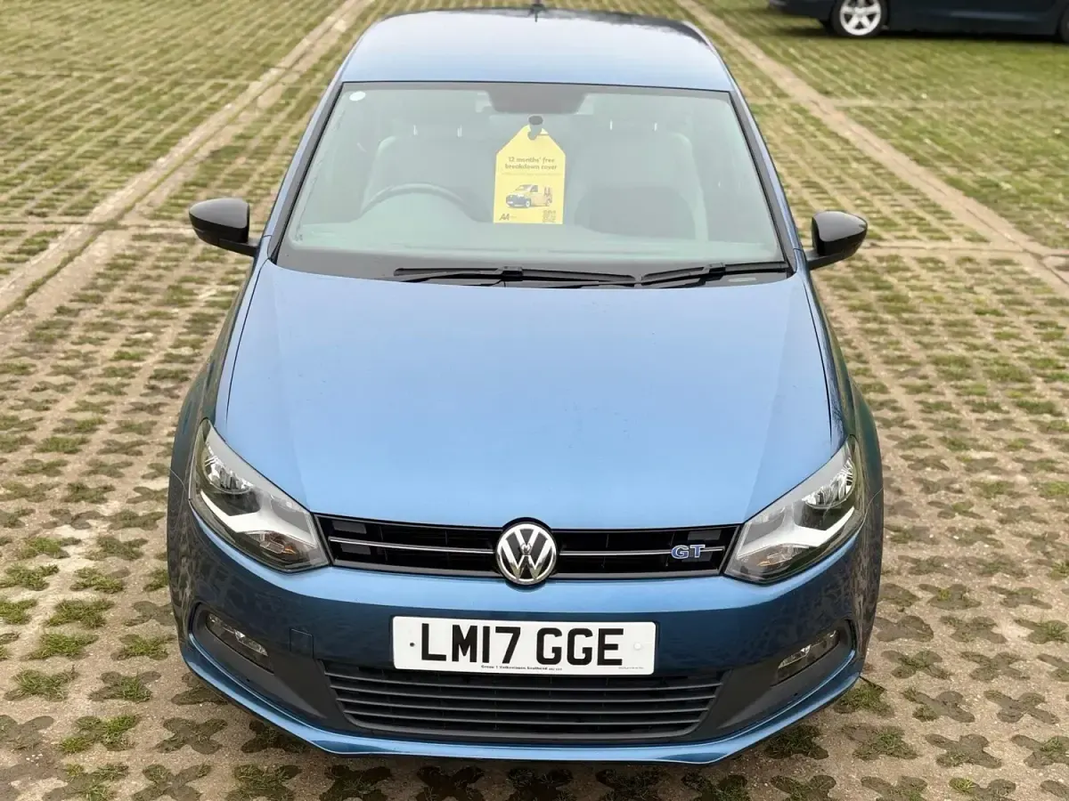 Begagnad VW Polo BlueGT 150 HK (110 kW) 2017 Blå Halvkombi