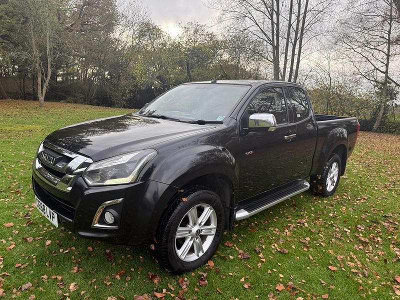 Used Isuzu D-Max 2018 Black Pickup