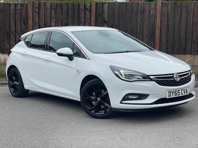 Used Vauxhall Astra SRi 2016 White Hatchback