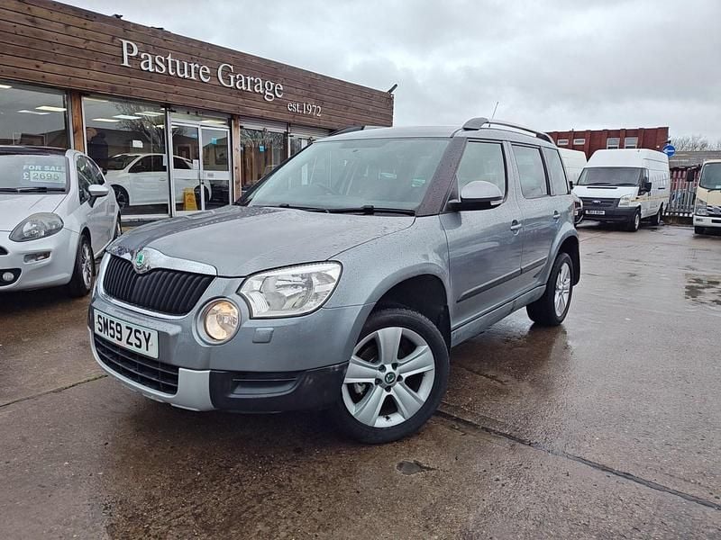 Used Skoda Yeti SE 105 HP (77 kW) 2010 Grey SUV