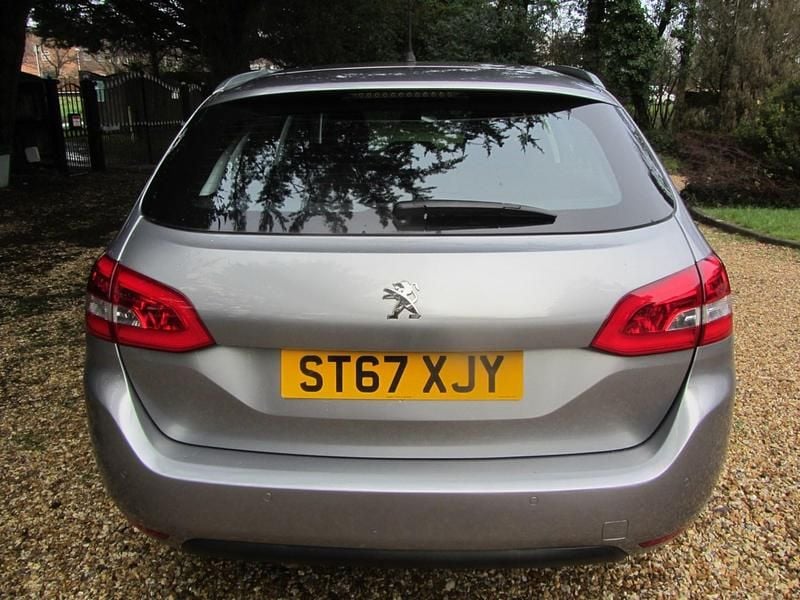 Used Peugeot 308 Active 2018 Blue silver Estate