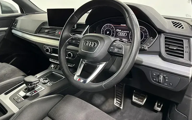 Used Audi Q5 S-Line 252 HP (185 kW) 2018 Grey SUV