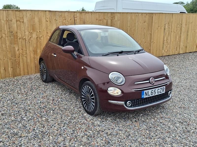 Red Used 2015 Fiat 500 Lounge Hatchback | £4,295 (Fair price) - Image 1/3