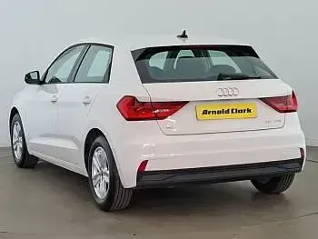 Used Audi A1 Design 95 HP (69 kW) 2022 White SUV
