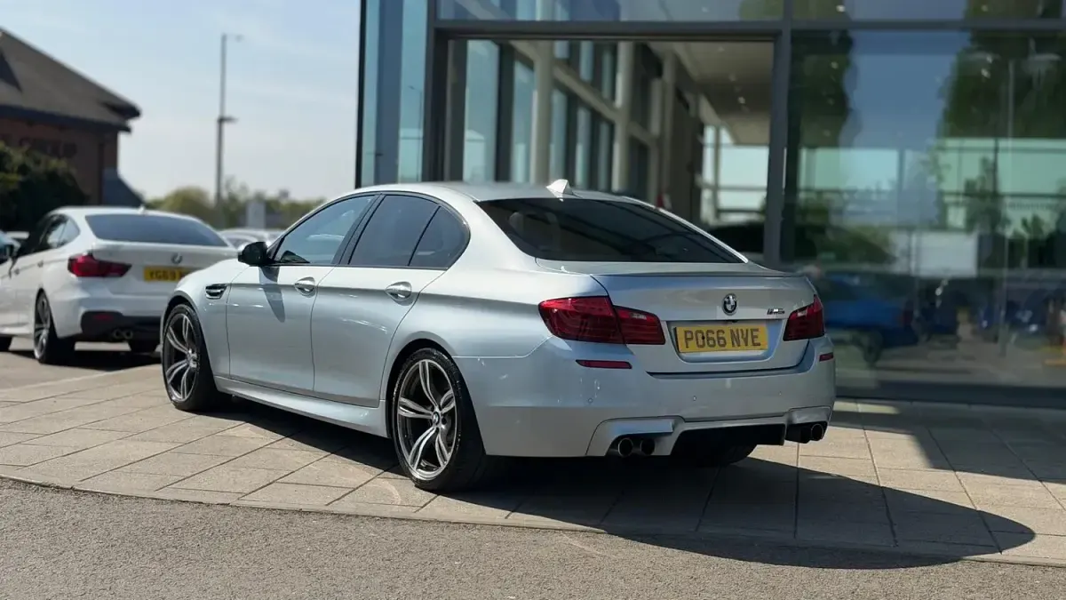 Used BMW M5 2016 Blue Sedan