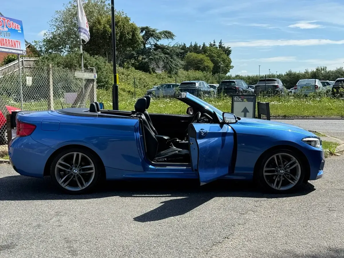 Used BMW 218 M Sport 134 HP (98 kW) 2017 Blue Cabriolet